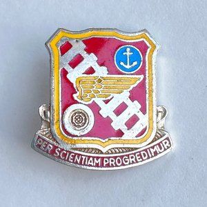 Vintage US Army Transportation Center School Unit Crest DUI DI Enamel Pin 1.1”